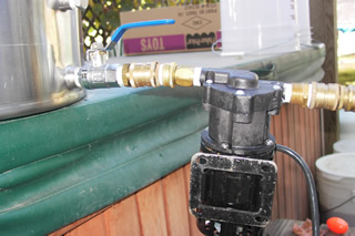Pump connected directly to the kettle